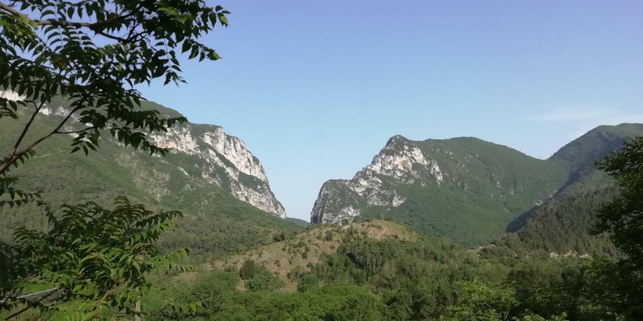 Madonna Di Frasassi - Casa Vacanze Appartement Genga  Buitenkant foto